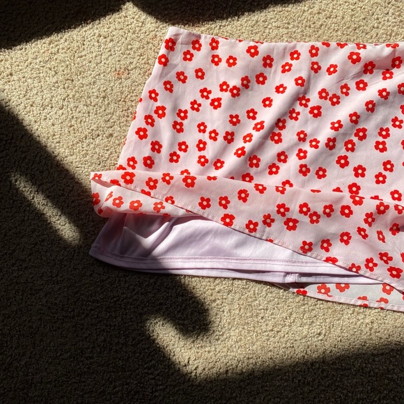 Light pink mini skirt with pink flowers 🌸 - Picture 5 of 6